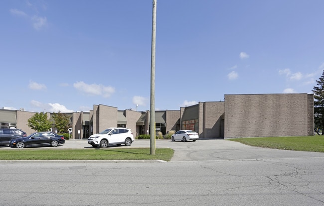 Plus de détails pour 584 Colby Dr, Waterloo, ON - Local d'activités à louer