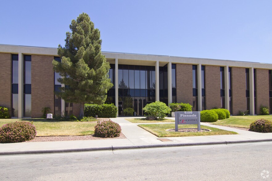 4150 Pinnacle St, El Paso, TX à louer - Photo du bâtiment - Image 2 de 8