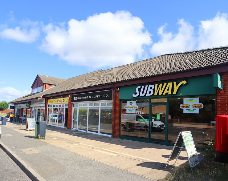 5 Grafton Clos, Wellingborough for lease - Building Photo - Image 1 of 8