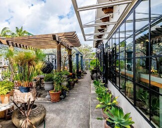 Plus de détails pour 102 N Federal Hwy, Dania, FL - Commerce de détail à louer