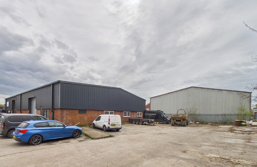 Rutland Ct, Ilkeston for sale - Building Photo - Image 2 of 4