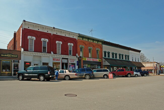 More details for 100 E 3rd St, Imlay City, MI - Retail for Lease