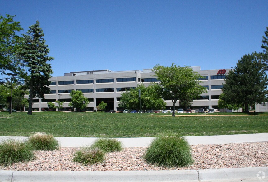 12200 E Iliff Ave, Aurora, CO à louer - Photo du bâtiment - Image 3 de 25