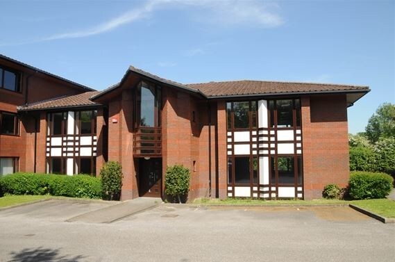 6-8 Oriel Ct, Alton à vendre - Photo principale - Image 1 de 2