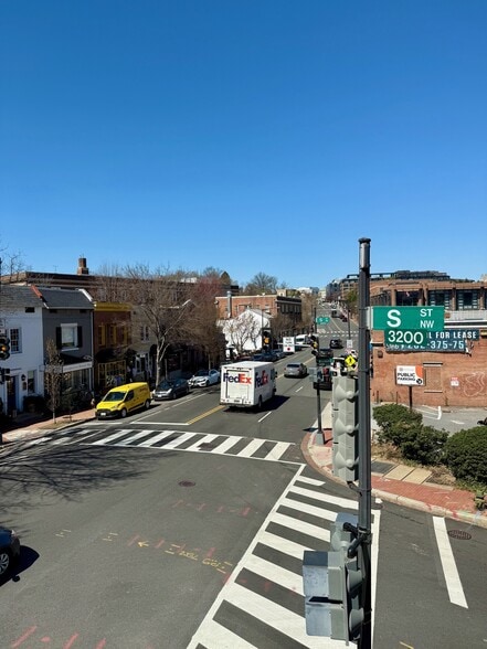 1735-1737 Wisconsin Ave NW, Washington, DC for lease - Building Photo - Image 2 of 4