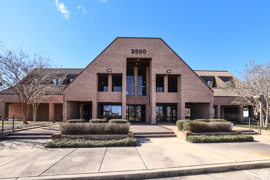 3500 Highway 190, Mandeville, LA for lease - Building Photo - Image 1 of 10