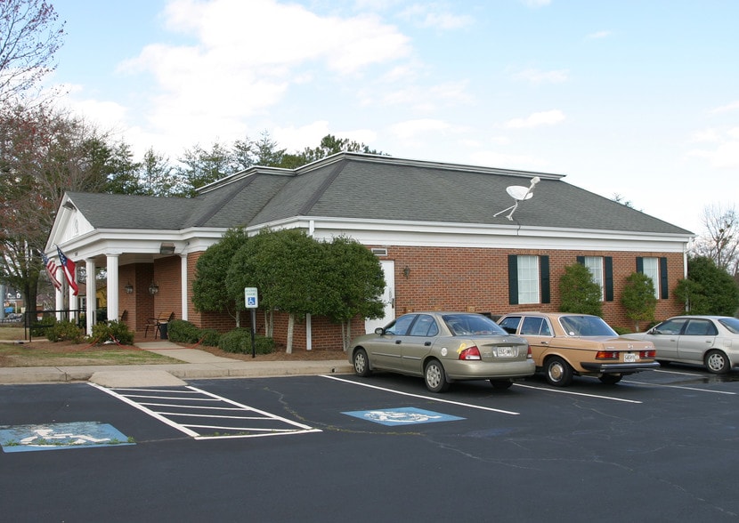1915 1st Dr, Marietta, GA for sale - Primary Photo - Image 1 of 9