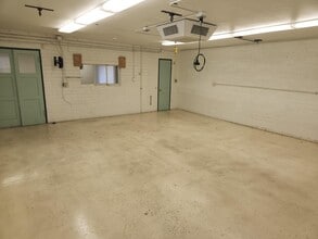 2217 E Indian School Rd, Phoenix, AZ for lease Building Photo- Image 2 of 5