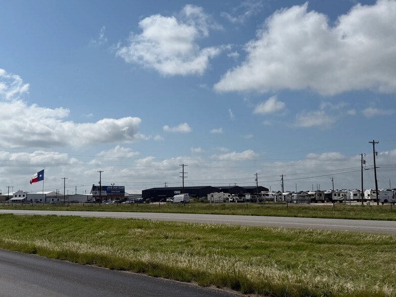 6458 E Interstate 20, Clyde, TX for lease - Building Photo - Image 3 of 9