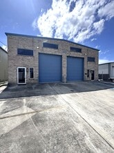 2225 Kingston St, Kenner, LA for lease Interior Photo- Image 2 of 9