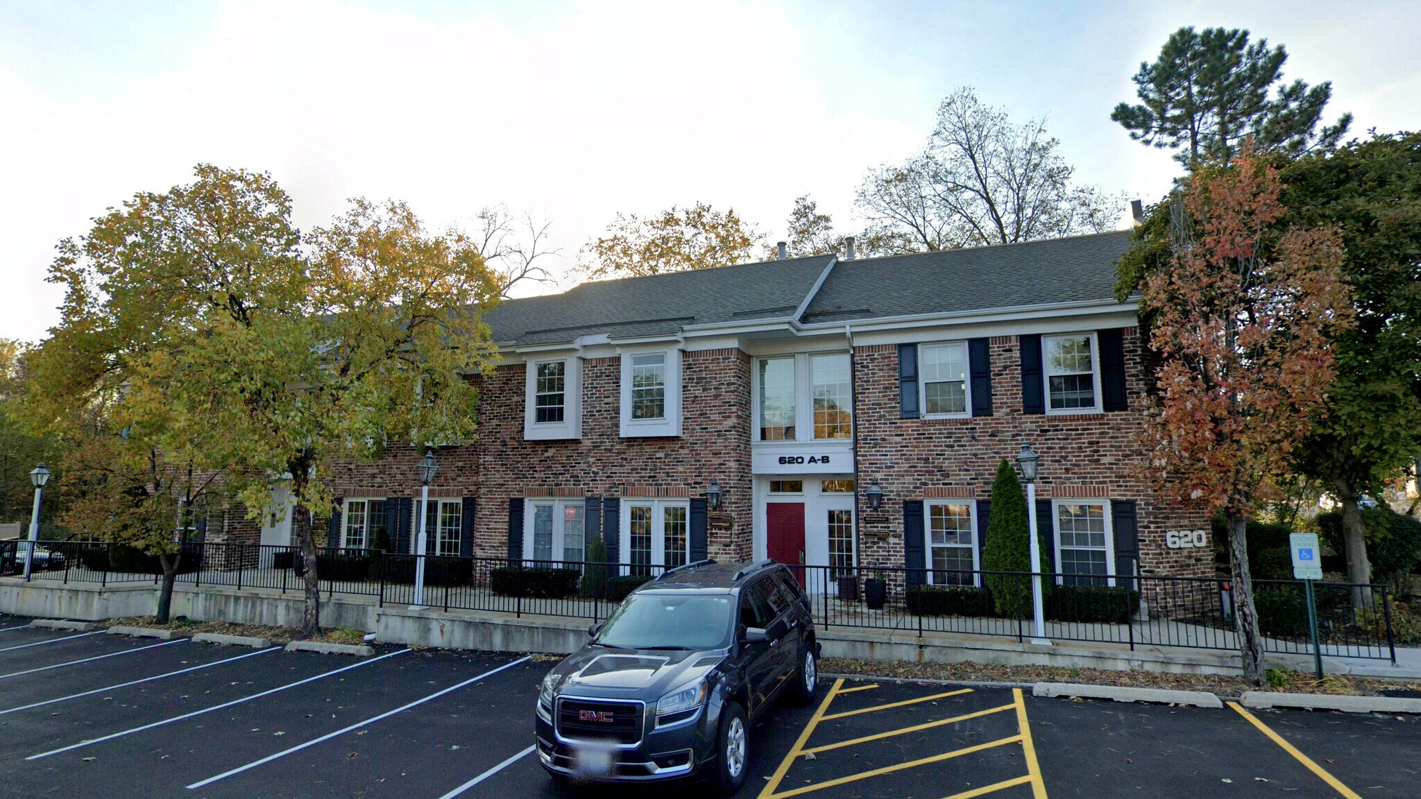 620 W Roosevelt Rd, Wheaton, IL à vendre Photo du bâtiment- Image 1 de 7