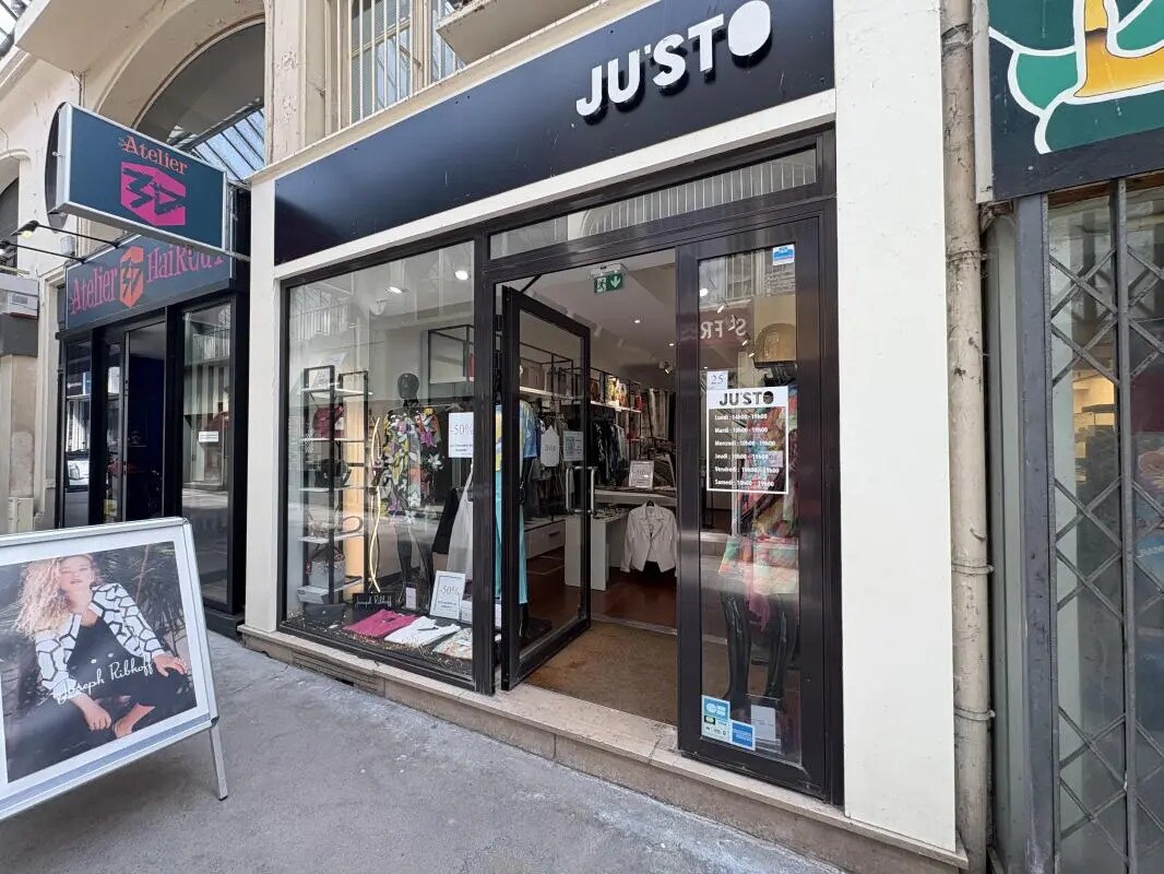 Retail in Reims for lease Building Photo- Image 1 of 6