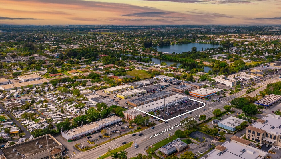 2300-2350 W Oakland Park Blvd, Oakland Park, FL for lease - Building Photo - Image 2 of 6