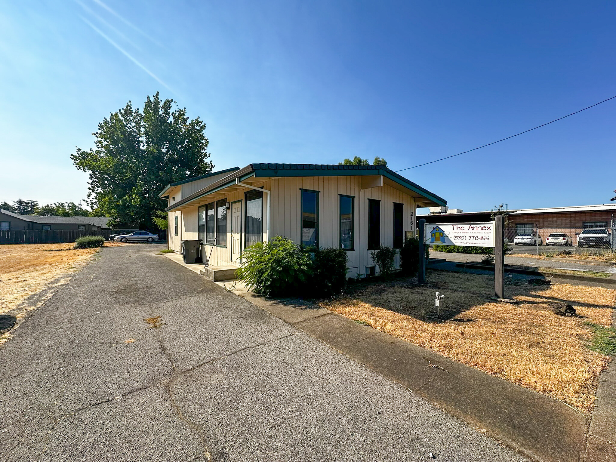 2161 Ferry St, Anderson, CA à vendre Photo principale- Image 1 de 12