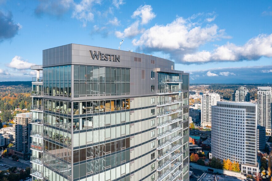 600 Bellevue Way NE, Bellevue, WA à louer - Photo du bâtiment - Image 3 de 6