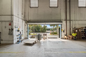 11125 NW 29th St, Miami, FL à louer Photo intérieure- Image 2 de 50