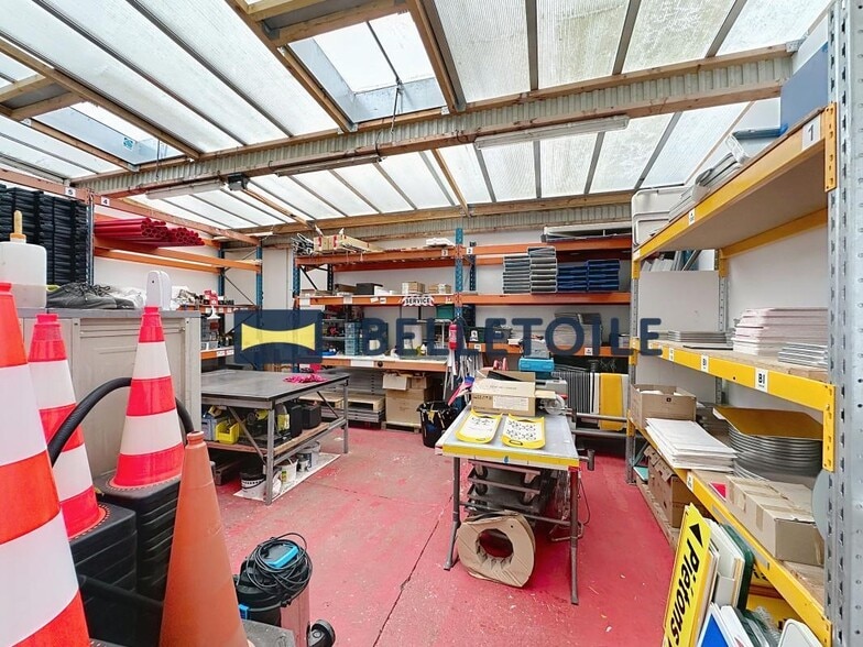 Retail in Maisons-Alfort for sale - Interior Photo - Image 3 of 14