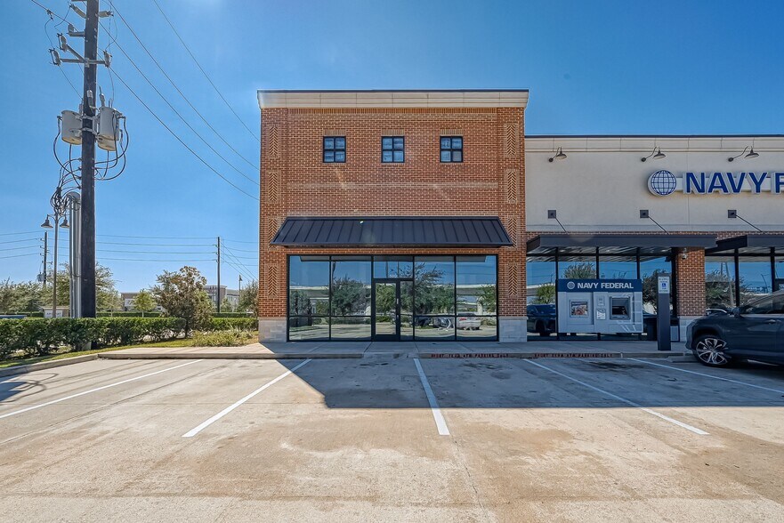 310 Highway 6, Sugar Land, TX for lease - Building Photo - Image 2 of 30