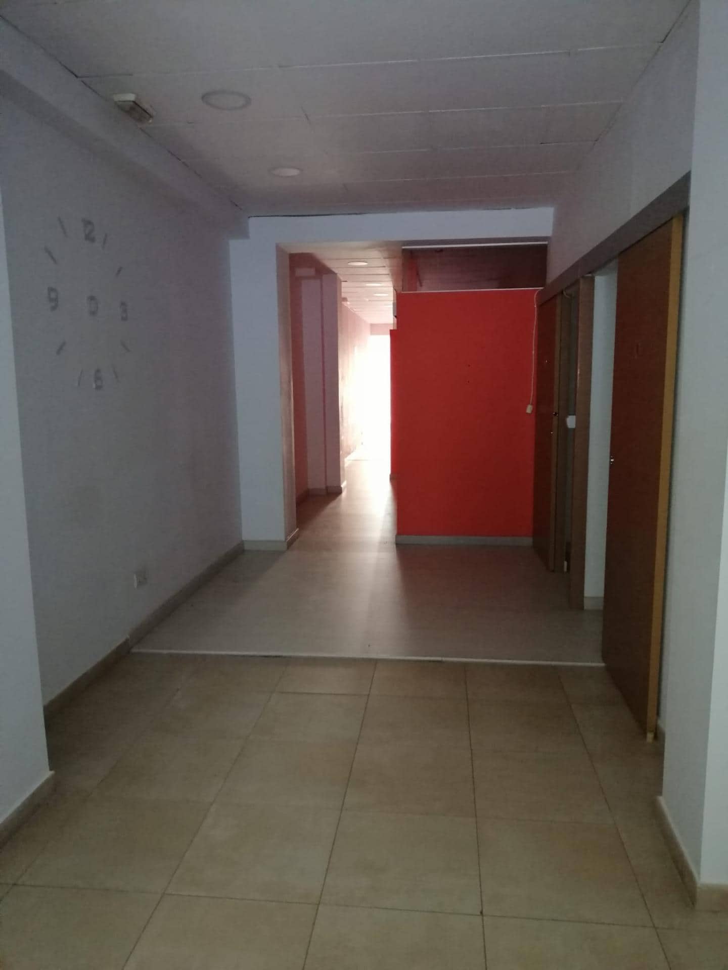 Retail in Olesa de Montserrat, Barcelona for lease Interior Photo- Image 1 of 16