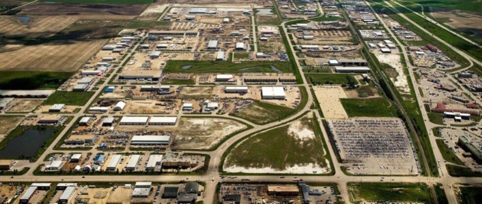 33rd Ave, Leduc, AB à vendre - Autre - Image 2 de 5