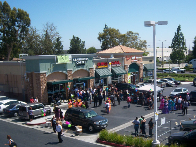 NE Firestone Blvd, Norwalk, CA à louer - Photo du bâtiment - Image 1 de 2