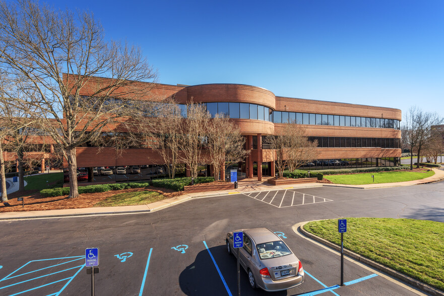 50 International Dr, Greenville, SC for lease - Building Photo - Image 1 of 6