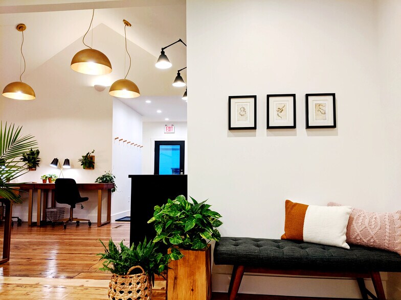 2 E West St, Troy, OH à louer - Photo intérieure - Image 3 de 12