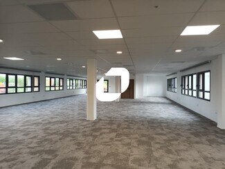 Plus de détails pour 46 Rue Des Fusilles, Villeneuve-d'Ascq - Bureau à louer