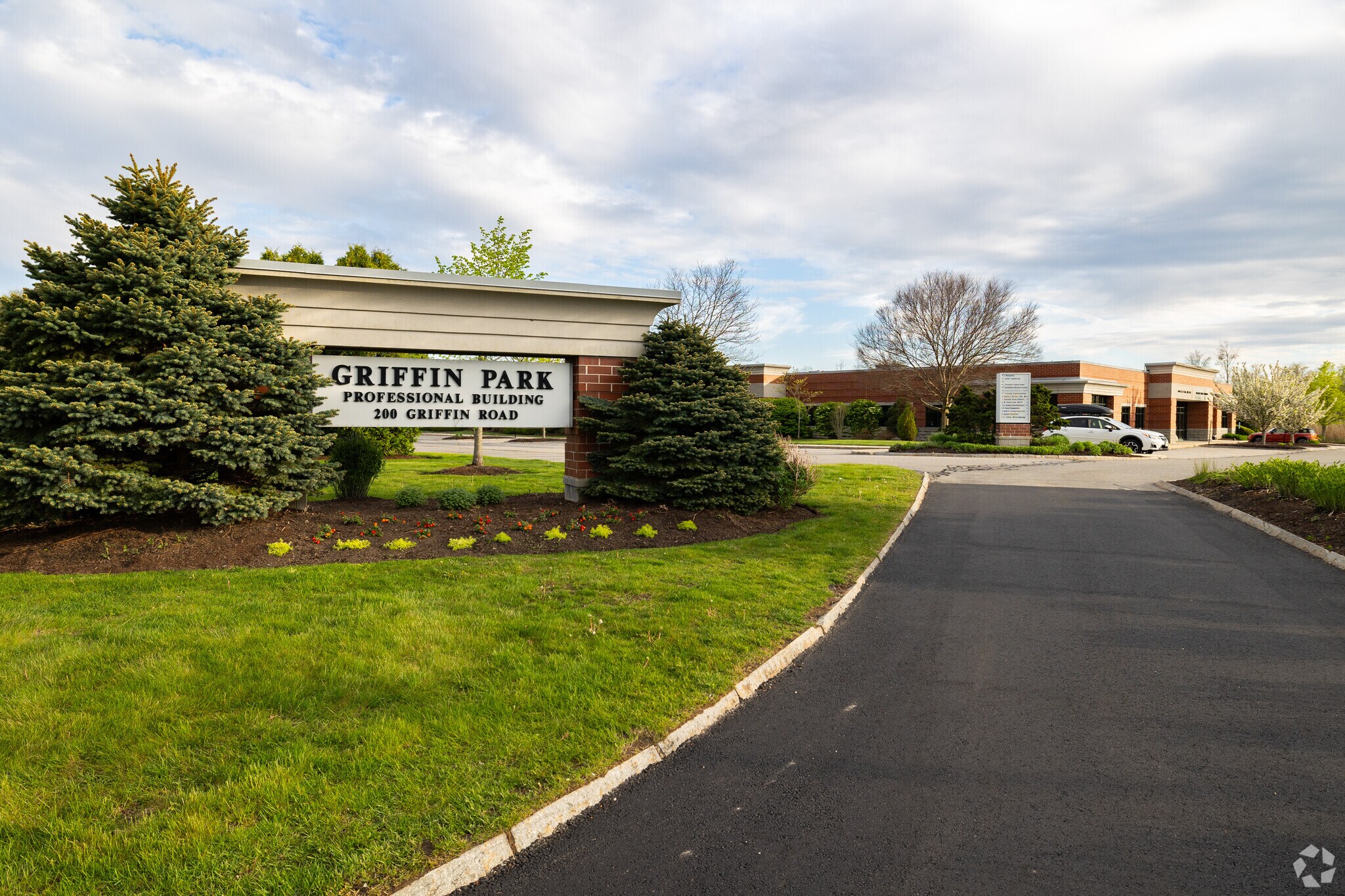 200 Griffin Rd, Portsmouth, NH à vendre Photo du bâtiment- Image 1 de 1