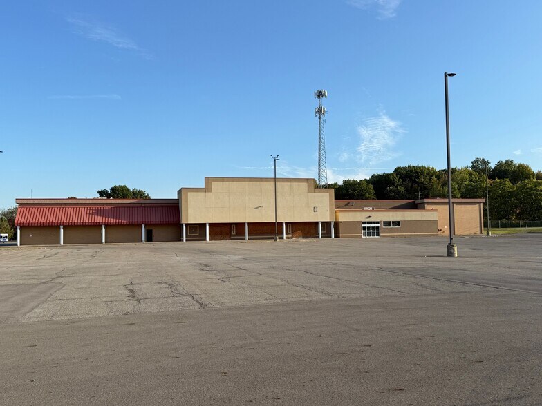 2199 E State St, Hermitage, PA for sale - Building Photo - Image 1 of 5