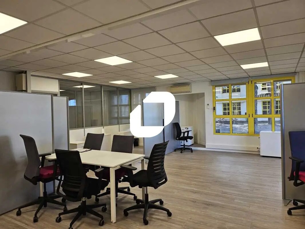 Office in Montpellier for lease Interior Photo- Image 1 of 19