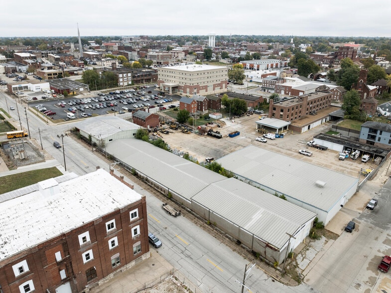 600 York St, Quincy, IL à vendre - Photo du bâtiment - Image 2 de 29