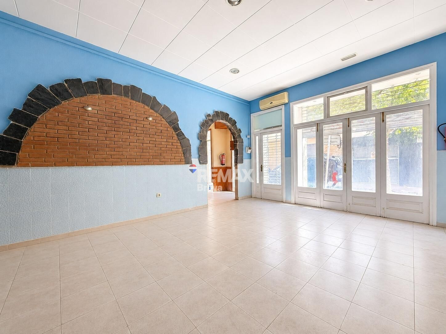 Carrer del Puig Rom, 115, Roses, Gerona for sale Interior Photo- Image 1 of 3