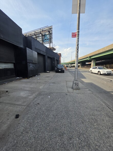 286-294 Hamilton Ave, Brooklyn, NY for lease - Building Photo - Image 3 of 17