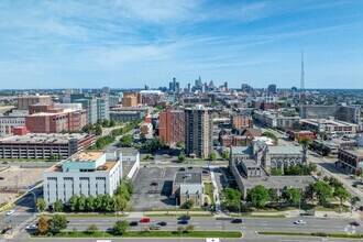 60 E Warren Ave, Detroit, MI - AÉRIEN  Vue de la carte