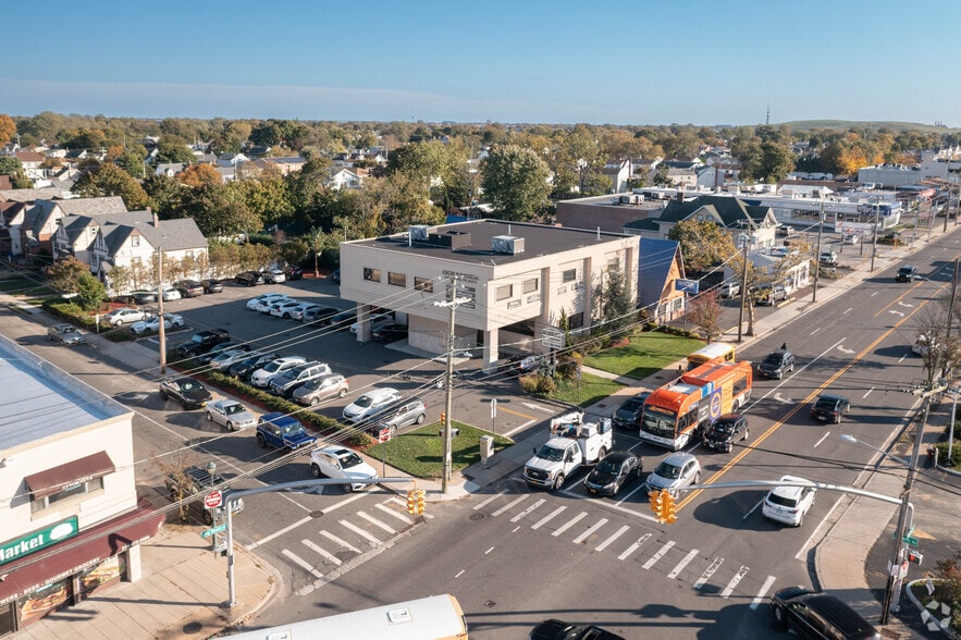 2965 Long Beach Rd, Oceanside, NY for lease - Building Photo - Image 2 of 6