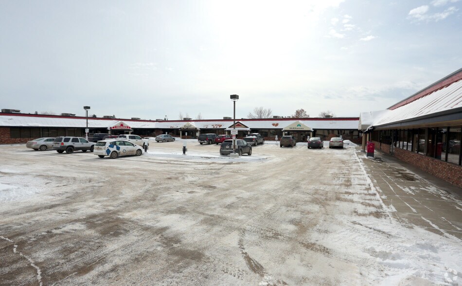 14315 118th Ave NW, Edmonton, AB à louer - Photo du bâtiment - Image 2 de 4