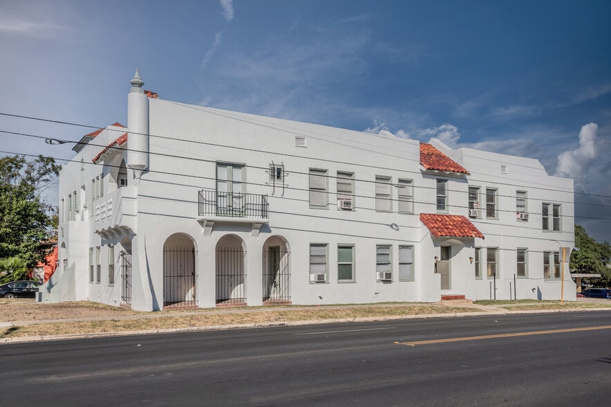 403 W Hollywood Ave, San Antonio, TX for sale - Building Photo - Image 2 of 42