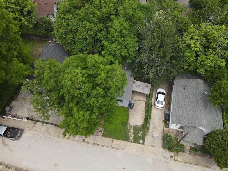 1239 Compton St, Dallas, TX for sale - Building Photo - Image 2 of 4
