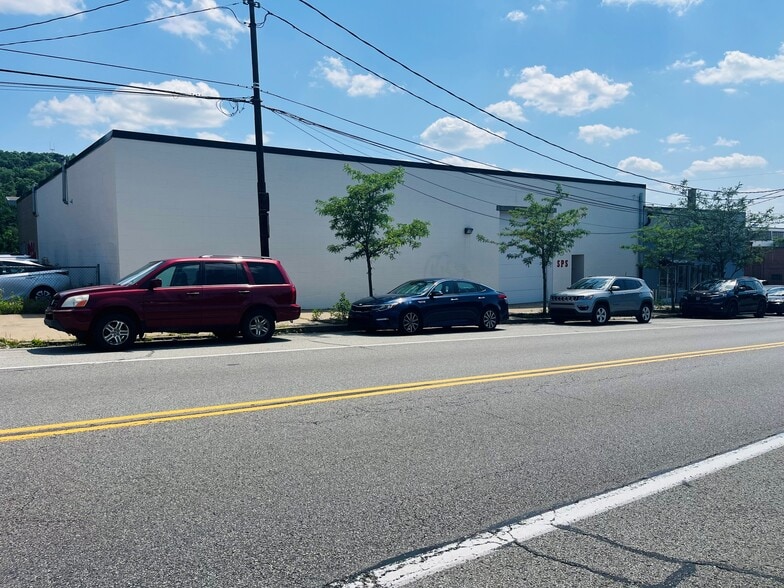 3600 Liberty Ave, Pittsburgh, PA for sale - Building Photo - Image 2 of 4