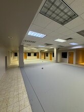 8964 Oso Ave, Chatsworth, CA à louer Photo du bâtiment- Image 1 de 6