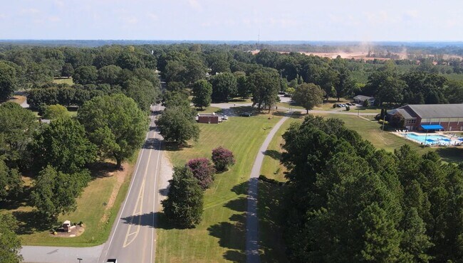 Plus de détails pour 2625 Shelton Ave, Statesville, NC - Terrain à louer