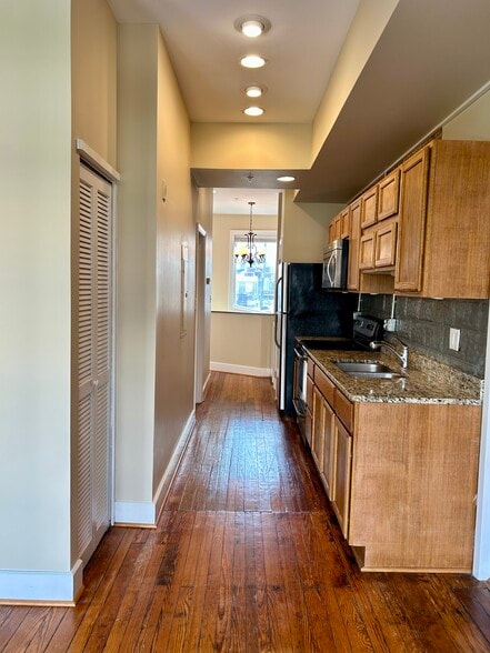 417 W Grace St, Richmond, VA for sale - Building Photo - Image 2 of 31
