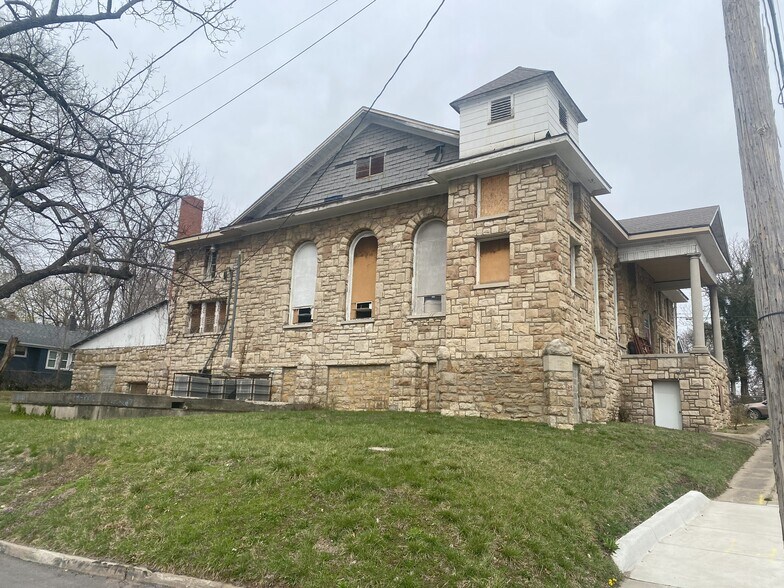 2830 N 17th St, Kansas City, KS à vendre - Photo du bâtiment - Image 3 de 6