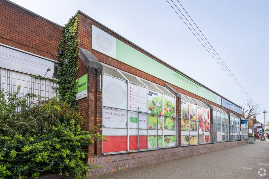 779 High St, Kingswinford for lease - Primary Photo - Image 1 of 3