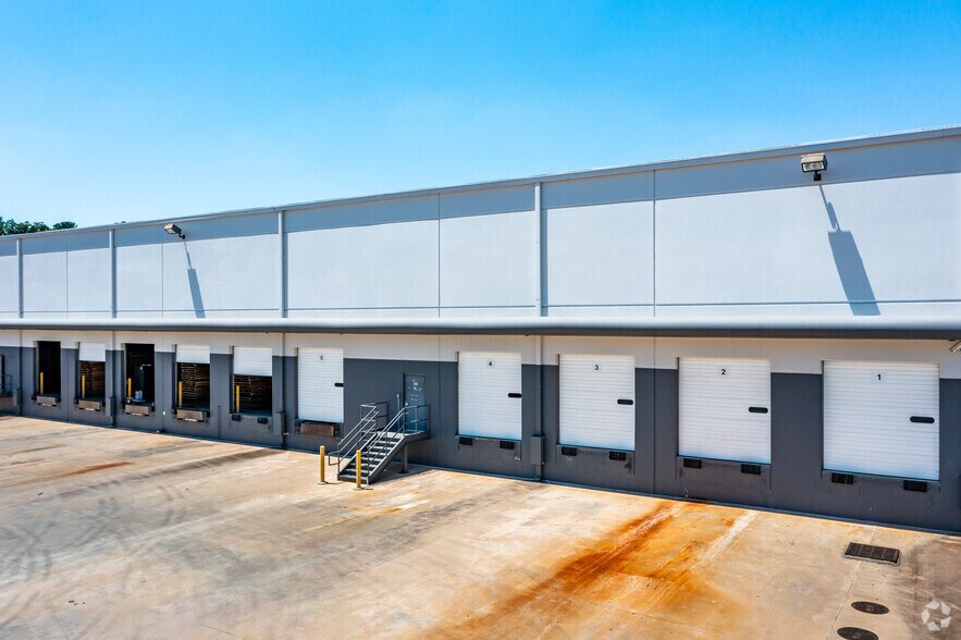 7515 Hartman Industrial Way, Austell, GA à louer - Photo du bâtiment - Image 3 de 5