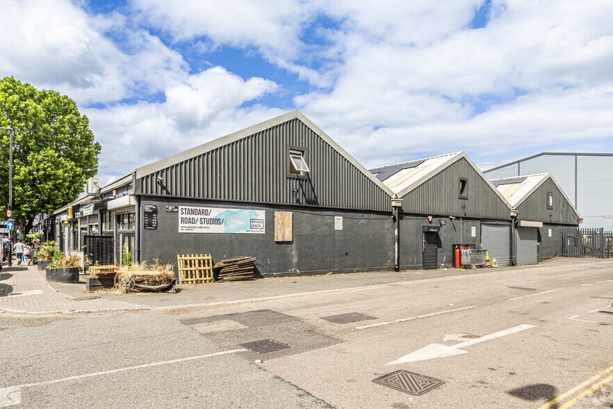 52-56 Standard Rd, London for lease - Primary Photo - Image 1 of 7