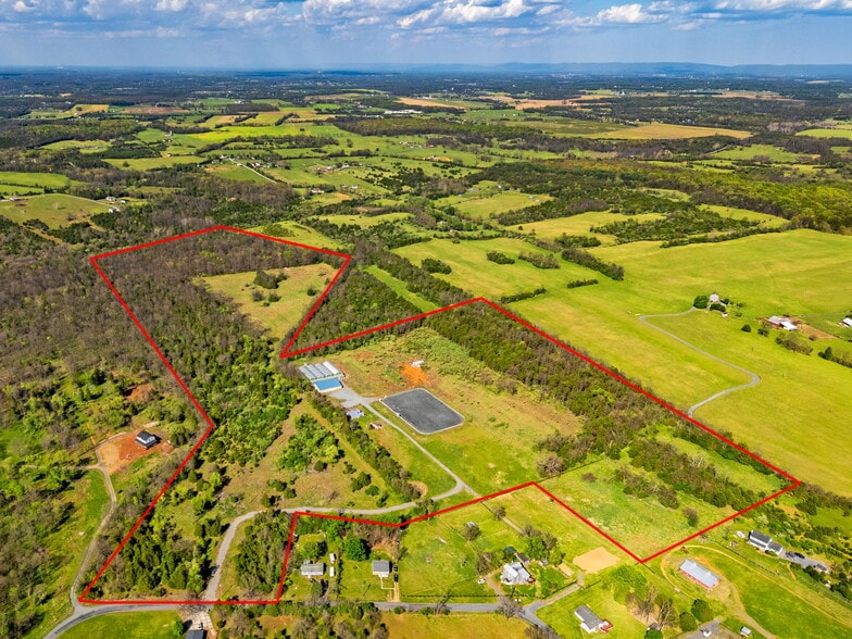 1070 Wadesville Rd, Berryville, VA for sale - Aerial - Image 1 of 57