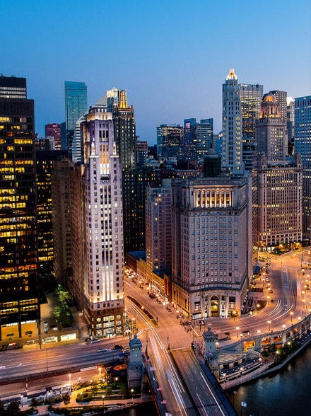 333 N Michigan Ave, Chicago, IL à louer - Photo du bâtiment - Image 3 de 3