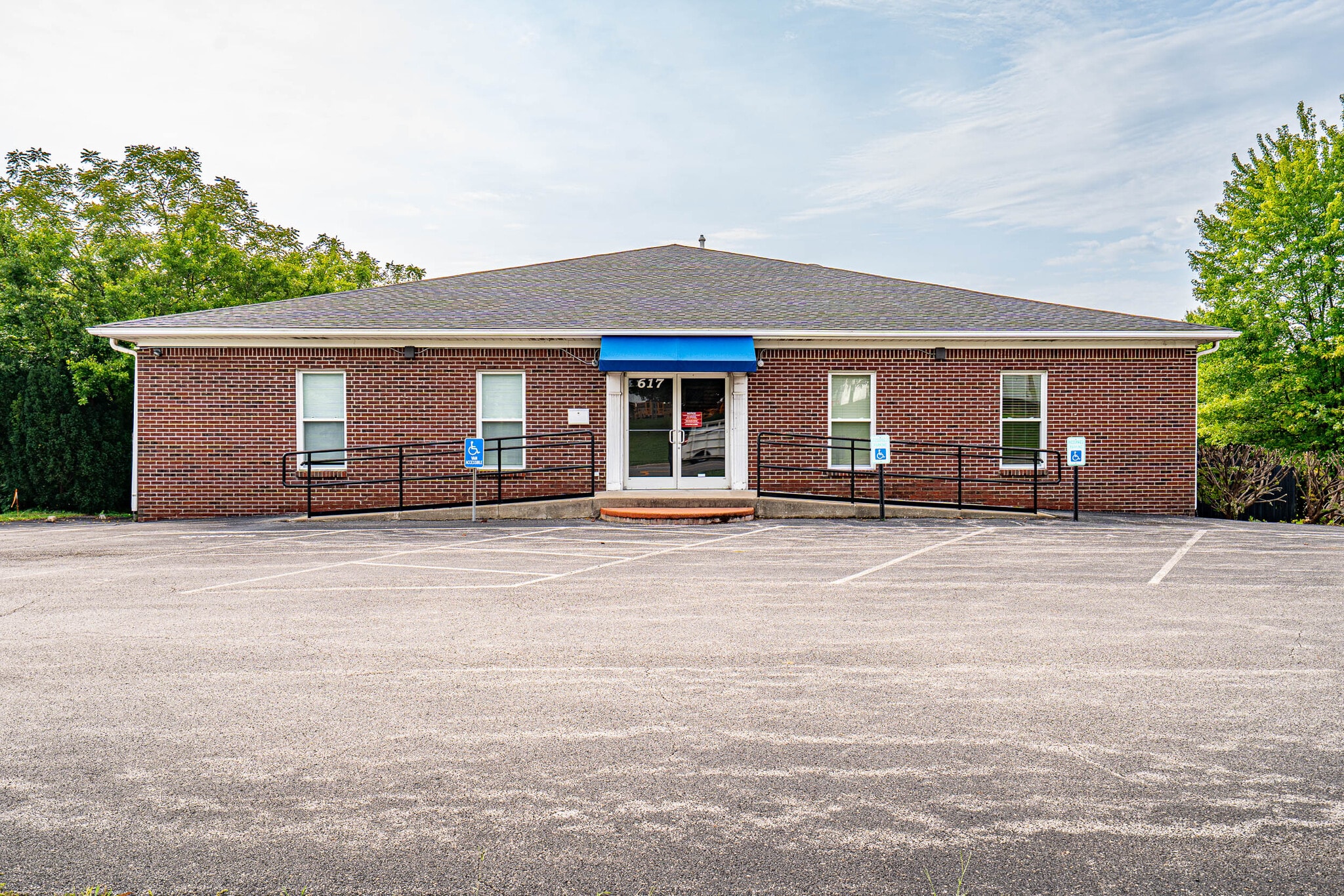 617 Mulberry St, Elizabethtown, KY for sale Building Photo- Image 1 of 39